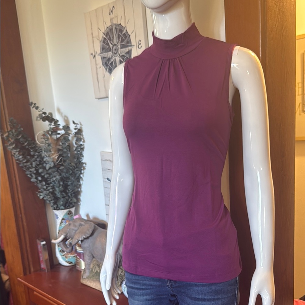 NWT northern reflections size small Sleeveless Purple Top